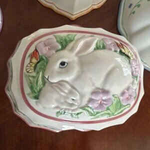 Adorable Bunny Franklin Mint Jello mold